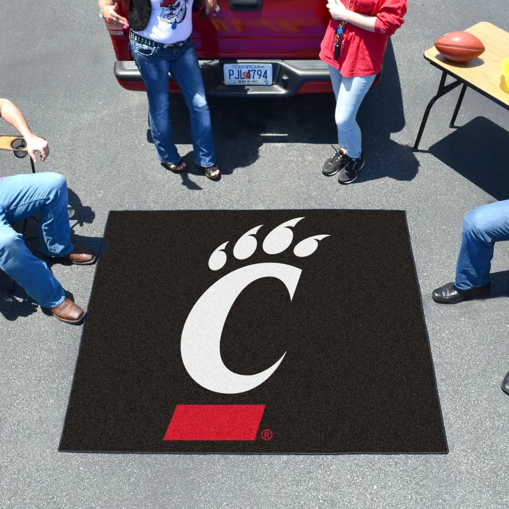 University of Cincinnati Tailgater Mat - 59.5’’ x 94.5’’ - College Tailgater Mat