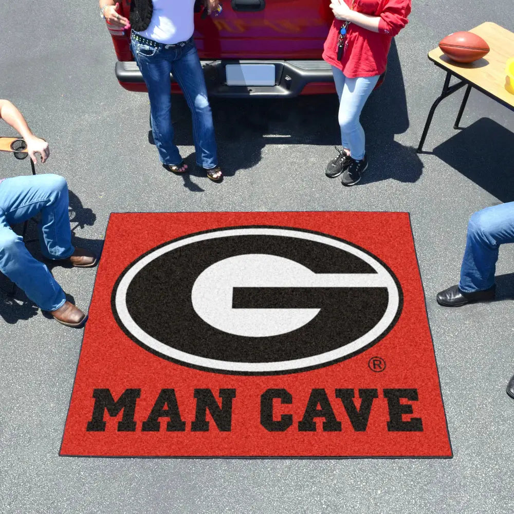 University of Georgia Man Cave Tailgater Mat - 59.5’’ x 94.5’’ - College Tailgater Mat