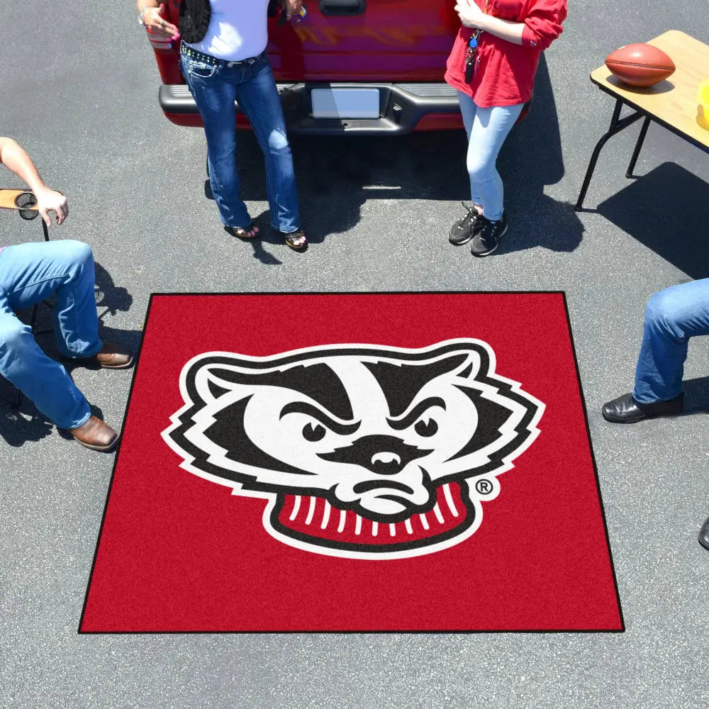 University of Wisconsin Mascot Tailgater Mat - 59.5’’ x 94.5’’ - College Tailgater Mat