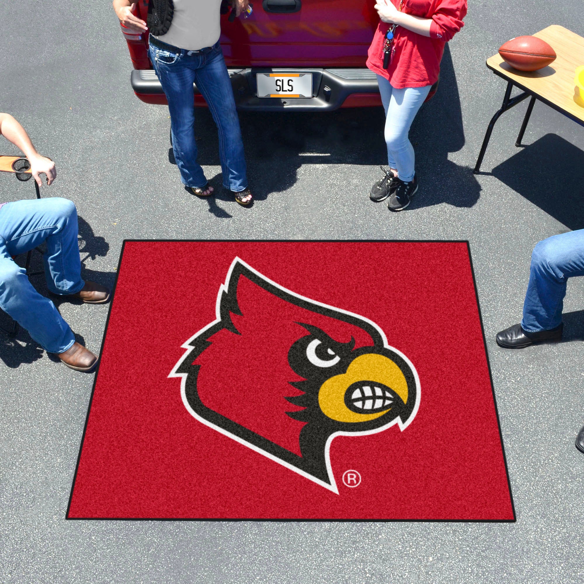 FANMATS 14659 Louisville Cardinals Man Cave UltiMat Rug - 5ft. x 8ft. |  Sports Fan Area Rug, Home Decor Rug and Tailgating Mat